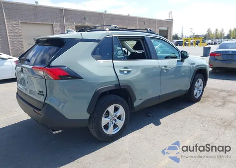 2021 Toyota Rav4 Hybrid Xle z USA, uszkodzony, nr VIN 2T3RWRFV3MW111124